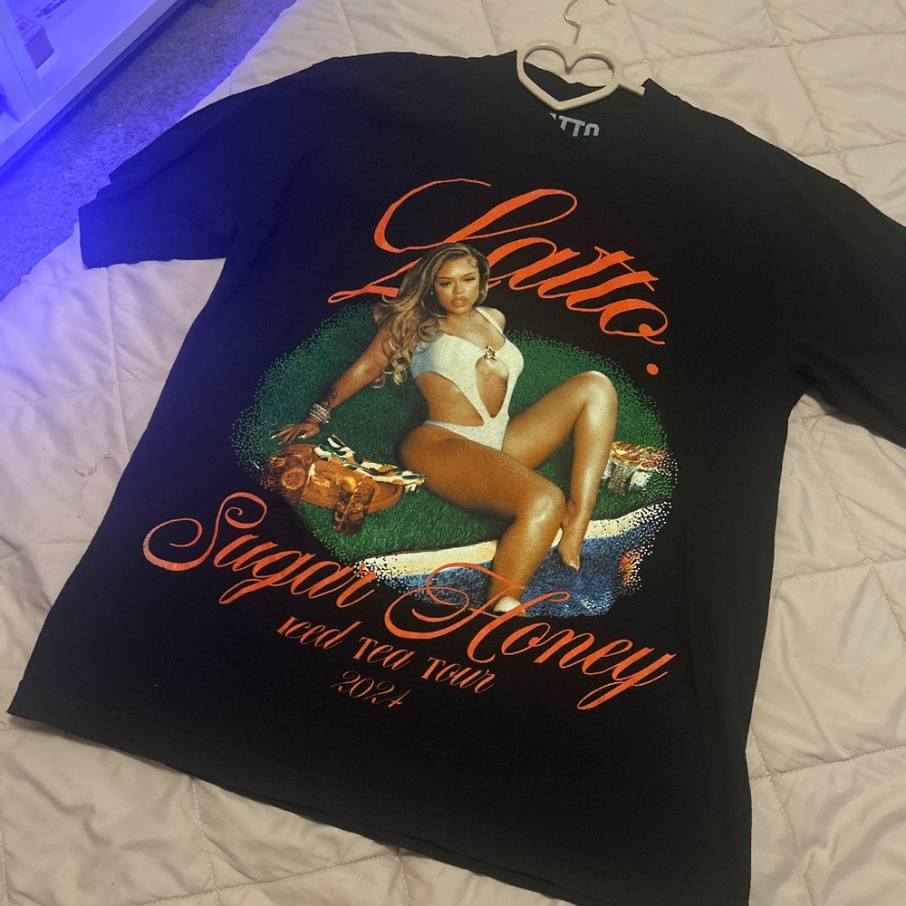 LATTO T-Shirt size M
